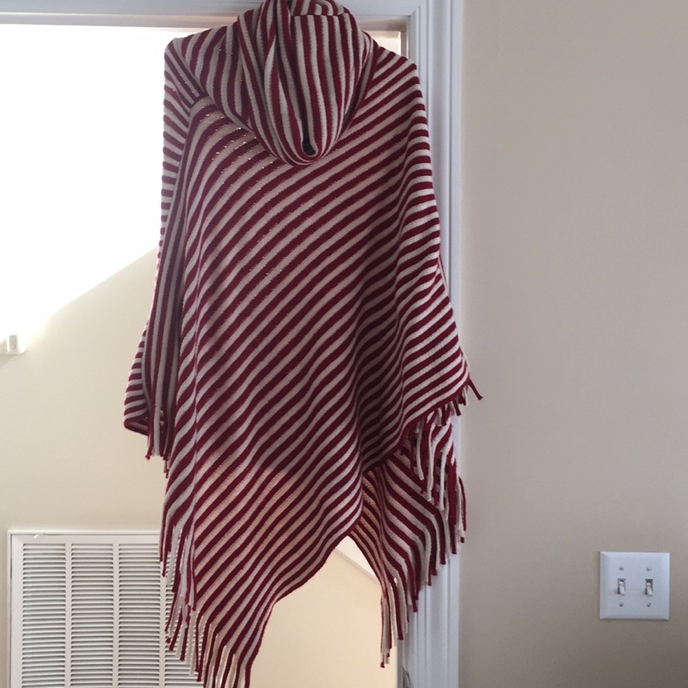 Boutique red & white poncho